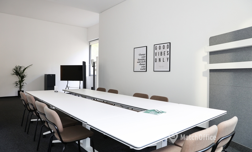 51 m² Conference room in Frankfurt Bornheim, Ferdinand-Happ-Straße 53 (60314) - 4 | MatchOffice.com