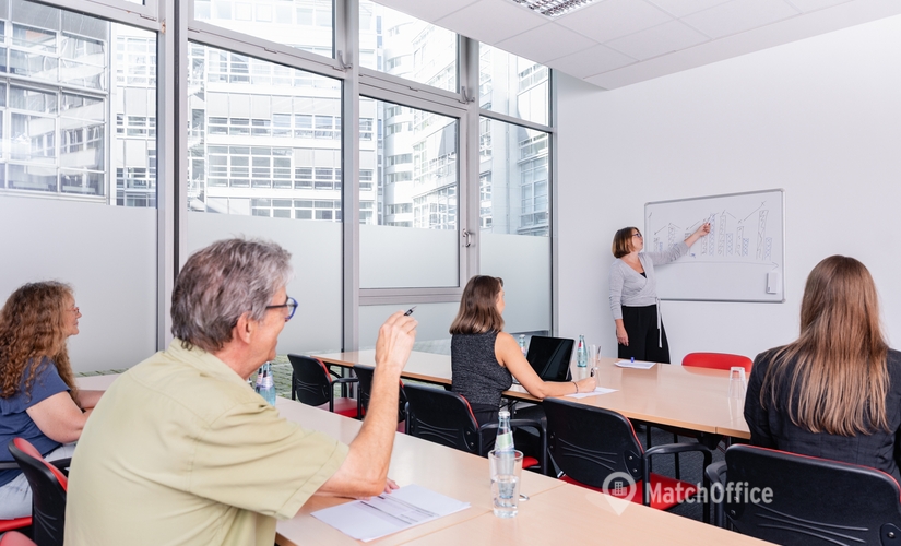 98 m² Convention center in Leipzig, Friedrich-List-Platz 1 (04103) - 0 | MatchOffice