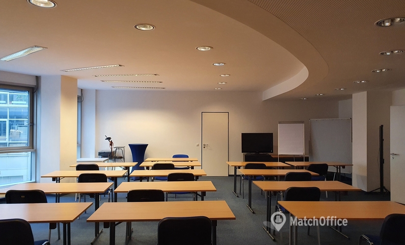 98 m² Conference hall in Leipzig, Friedrich-List-Platz 1 (04103) - 1 | MatchOffice.com