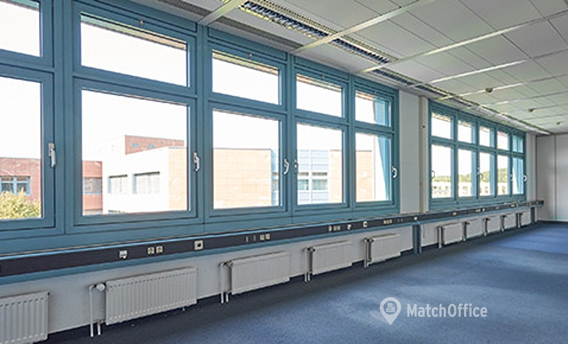 Stuttgarter Straße 45-51, Business Center in Neckartenzlingen