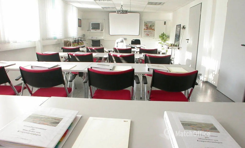 30 m² Conference room in Wolfratshausen, Bürgermeister-Finsterwalder-Ring 10 (82515) - 3 | MatchOffice.com
