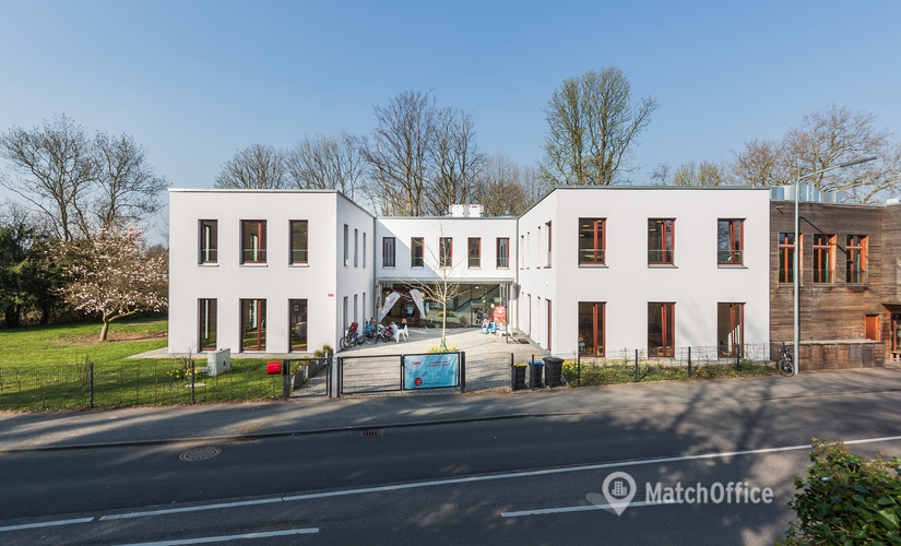 73 m² Conference space in Dusseldorf Lohausen, Kalkumer Schloßallee 100 (40489) - 0 | MatchOffice.com