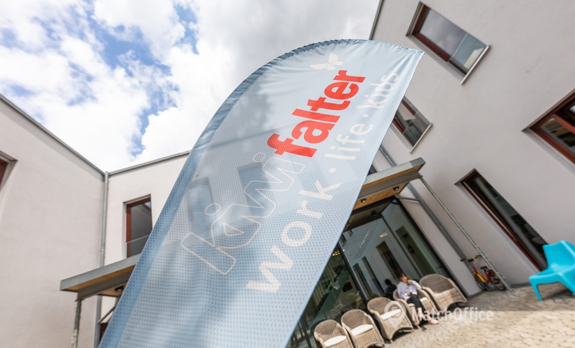 73 m² Meeting room in Dusseldorf Lohausen, Kalkumer Schloßallee 100 (40489) - 3 | MatchOffice