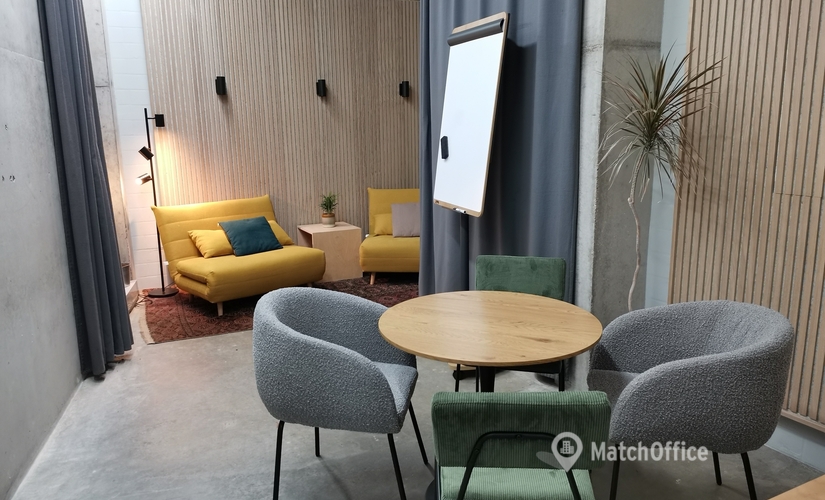 160 m² Conference hall in Hannover, Kopernikusstraße 14 (30167) - 1 | MatchOffice.com