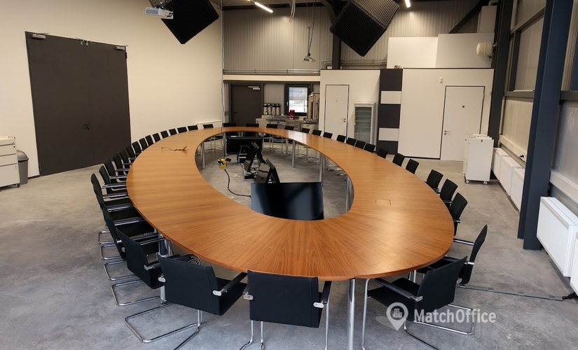 100 m² Conference hall in Heimsheim, Alemannenstrasse 19-23 (71296) - 0 | MatchOffice.com