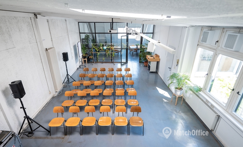 Rudi-Dutschke-Straße 23,  Tagungsraum in Berlin Kreuzberg