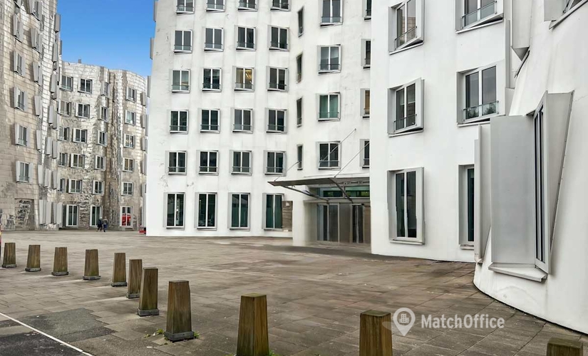 10 m² Shared workspace in Dusseldorf Medienhafen, Neuer Zollhof 3 (40221) - 0 | MatchOffice.com