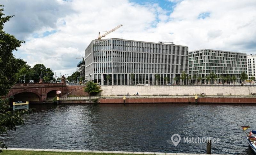 Rahel-Hirsch-Straße 10, Business Center in Berlin Mitte, 1