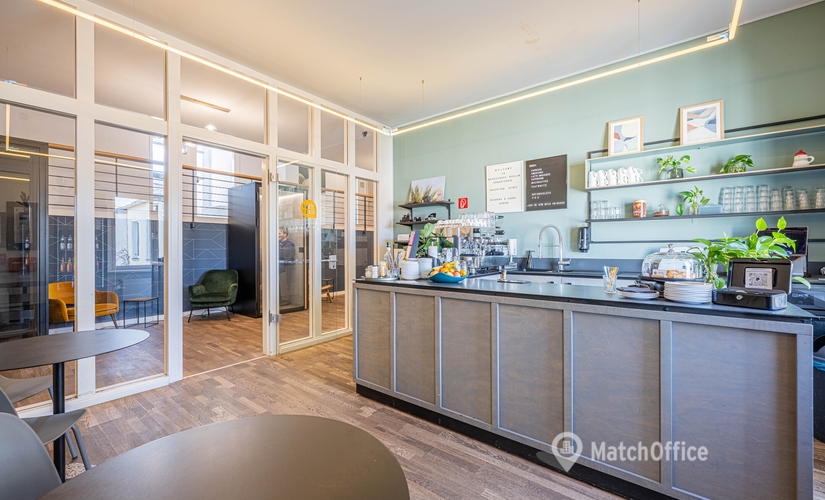 41 m² Shared office in Berlin Charlottenburg, Schlüterstraße 39 (10629) - 1 | MatchOffice.com