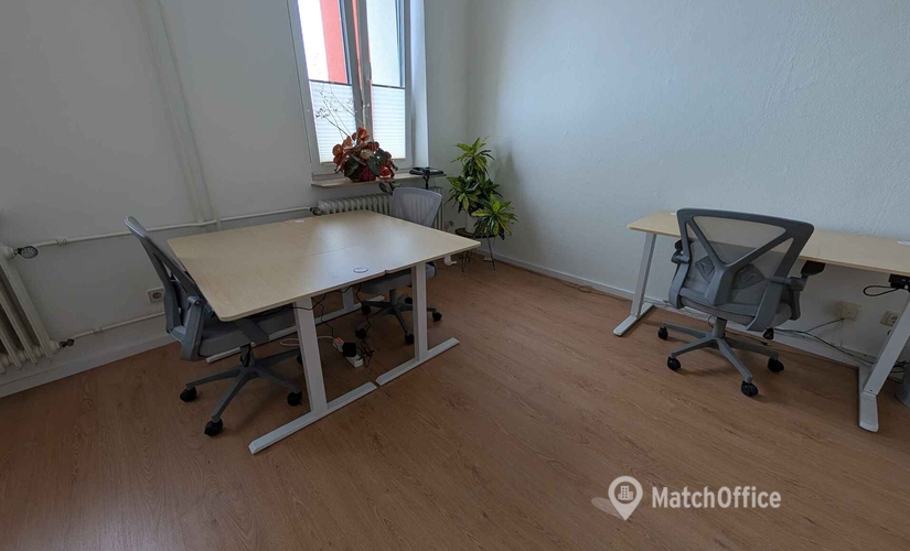 Friedrich-List-Straße 5, Coworking Space in Buckenhof