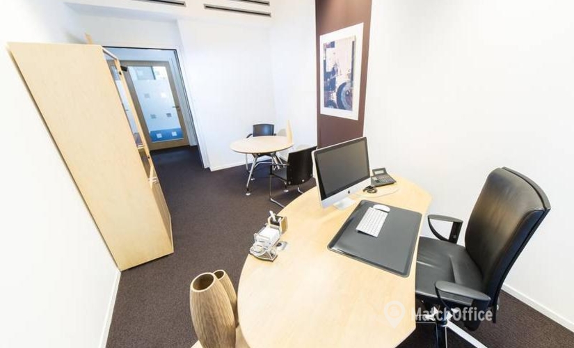 50 m² Business space building available to rent in Berlin Mitte, Unter den Linden 21 (10117) - 4 | MatchOffice.com