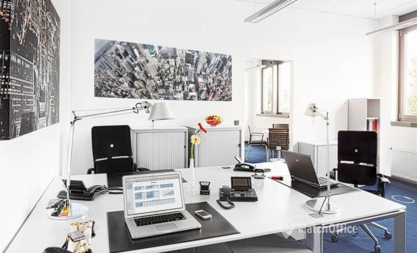 Business center Konrad-Zuse-Platz 8 81829 München Trudering-Riem