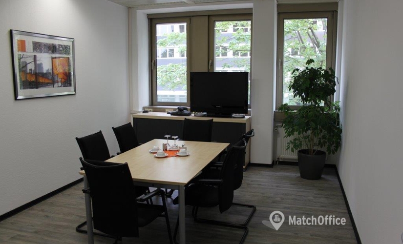 Büro Lyoner Strasse 14 60528 Frankfurt Niederrad