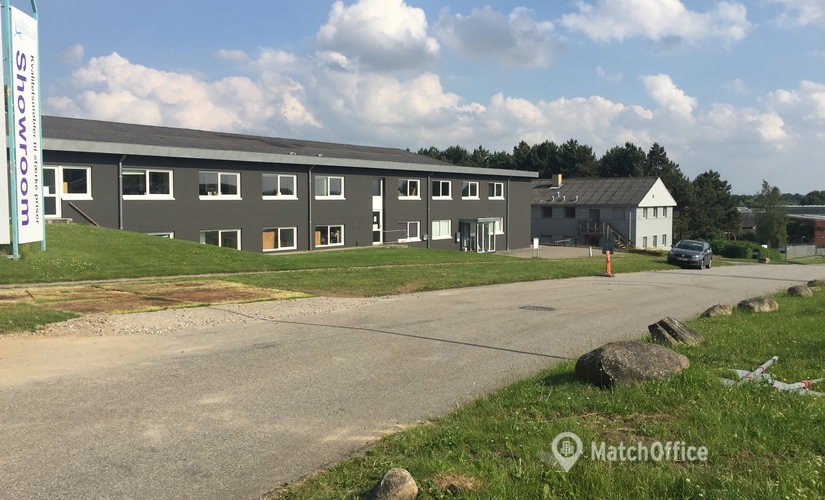 55 m² Warehouse up for rent in Hasselager, Alstrup Alle 7 (8361) - 1 | MatchOffice.com