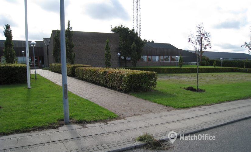 Lease comfortable a 50 m² Shared workspace  in Faarup, Bakkevænget 16 (8990) - 1 | MatchOffice