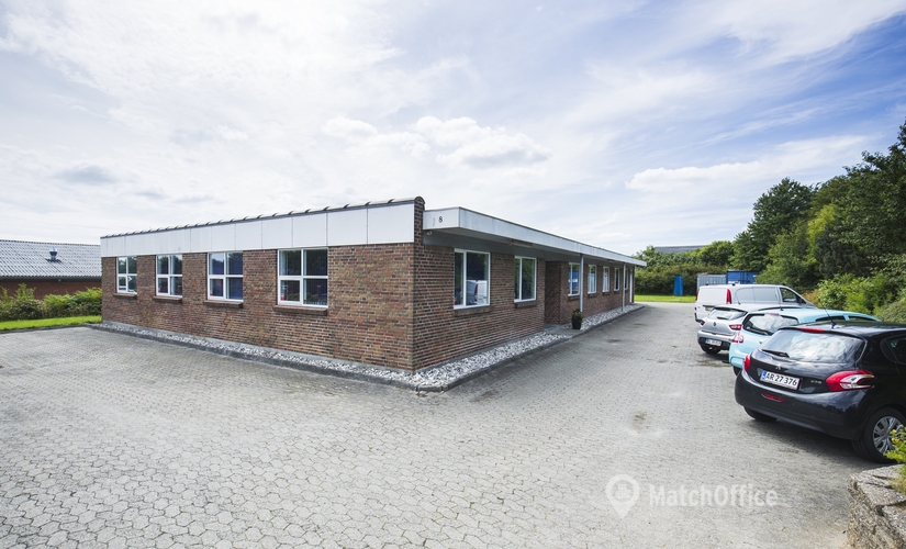 Rent suitable a 35 m² Shared workspace  in Hasselager, Teglbækvej 8 (8361) - 1 | MatchOffice.com