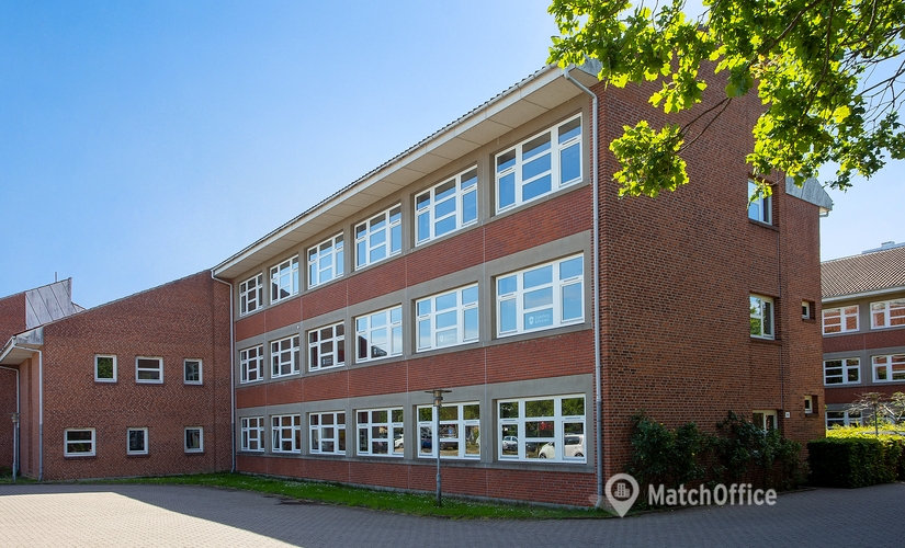 Office H.J. Holstvej 3-5, 2. sal th. 2605 Brondby