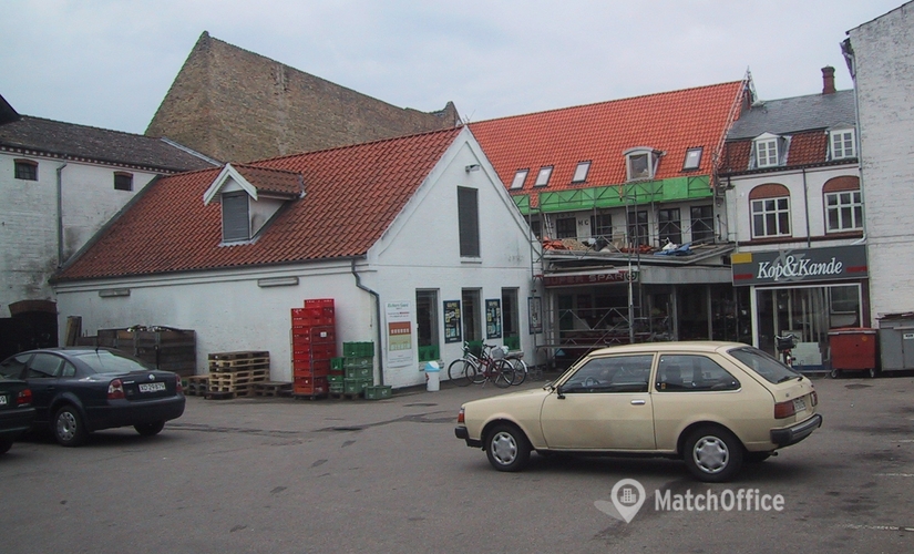 863 m² velindrettet Butikslokale udlejes i Store Heddinge, Algade 12 a (4660) - 1 | Lokalebasen