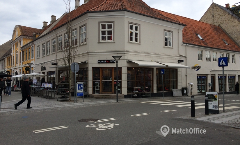 Explore Store for Rent in Kongegade 10, stuen th. ✓ MatchOffice.com