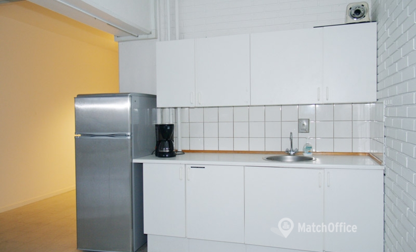 105 m² Commercial office up for rent in Brondby, Vallensbækvej 20A, 2605 - 2 | MatchOffice