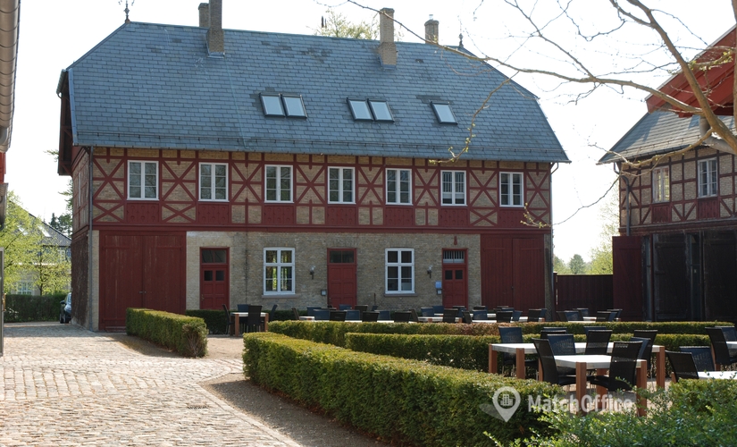 Kontor til leje på Bernstorff Slot, 2820 Gentofte - 42 m² | Foto 0 - Lokalebasen.dk