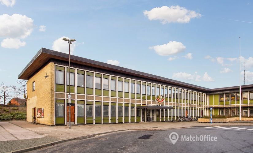 184 m² Retail Shop for rent in Bronderslev, Banegårdspladsen 12 (9700) - 1 | MatchOffice.com