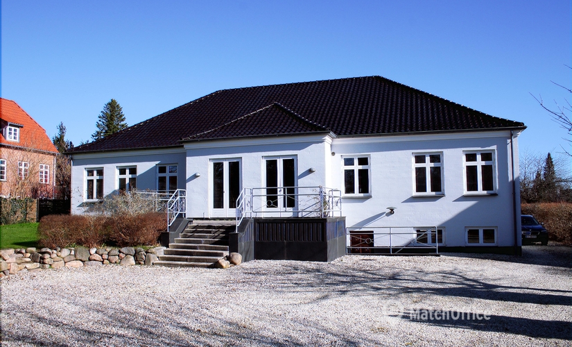 240 m² Commercial office available to rent in Holte, Kongevejen 371, 2840 - 21 | MatchOffice