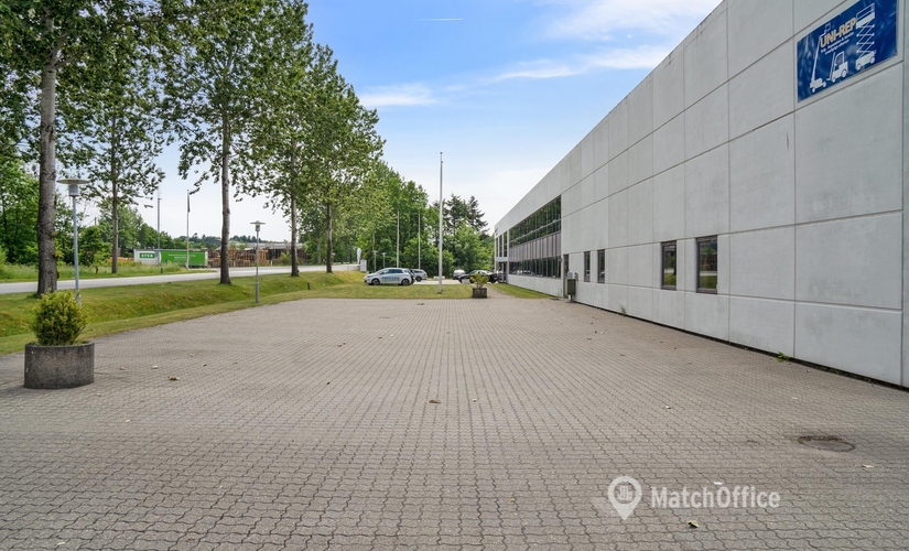 1057 m² Business office available to rent in Engesvang, Gl. Kongevej 1B, 7442  - 3 | MatchOffice.com