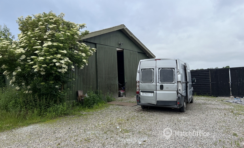 200 m² Workshop space for rent in Karlslunde, Sortemosen 12 (2690) - 1 | MatchOffice.com