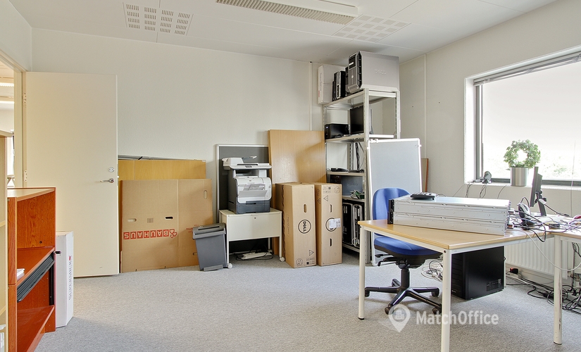 200 m² Business office up for rent in Tilst, Anelystparken 39C, 8381  - 1 | MatchOffice.com
