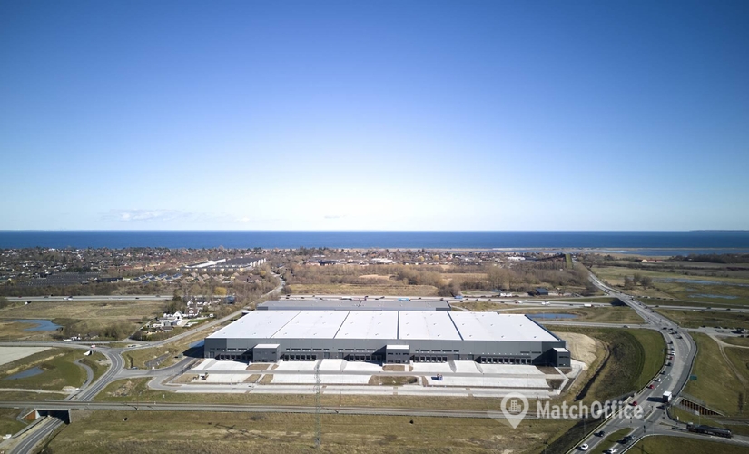 37678 m² Office warehouse up for rent in Solrod, Traneholmvej  1 (2680) - 8094 | MatchOffice.com