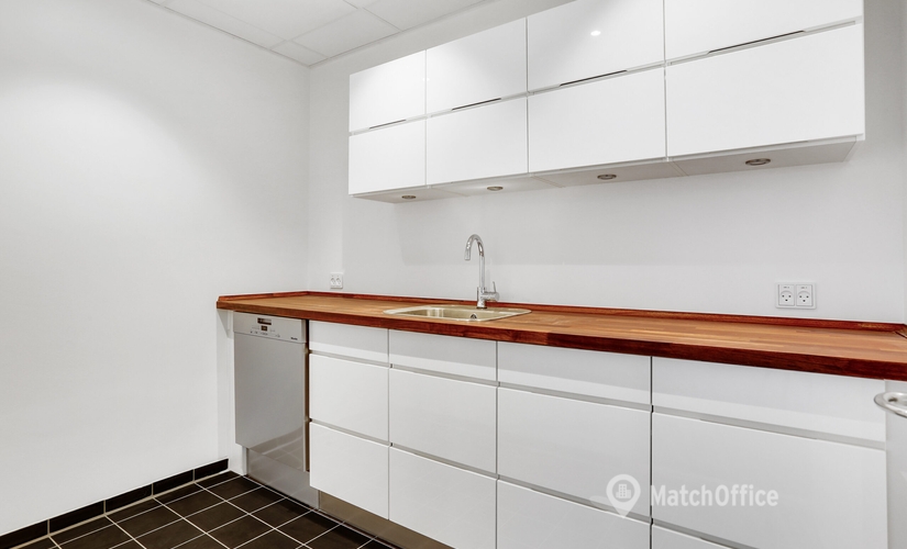 526 m² Office space available to rent in Albertslund, Roholmsvej 10S, 2620  - 1 | MatchOffice.com