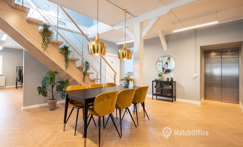500 m² Business space in Frederiksberg C, Fuglevangsvej 11-13 (1962) - 0 | MatchOffice.com