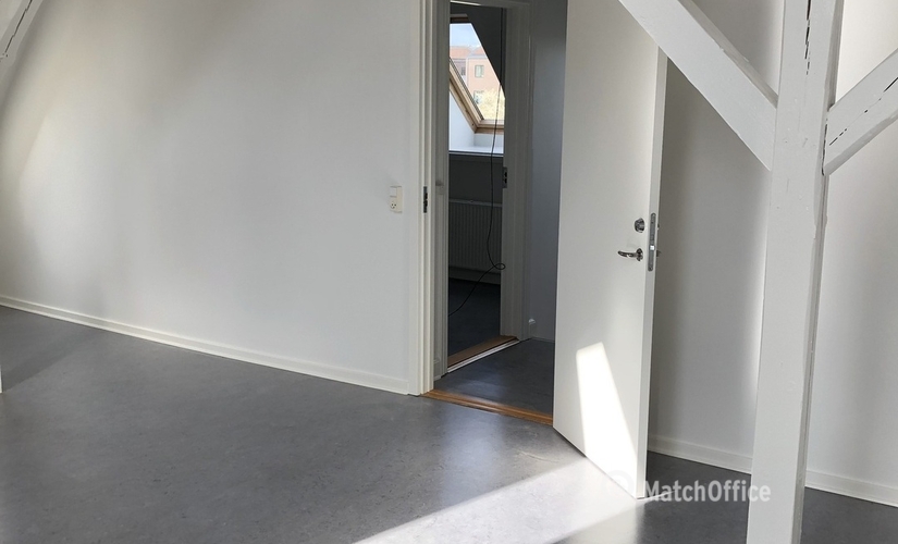 Kontor til leje på Nordre Jernbanevej 36, 3400 Hillerød - 100 m² | Foto 2 - Lokalebasen