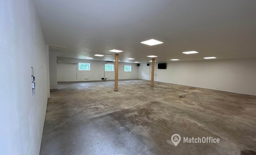 182 m² Warehouse space up for rent in Kjellerup, Stendalvej 8 (8620) - 0 | MatchOffice