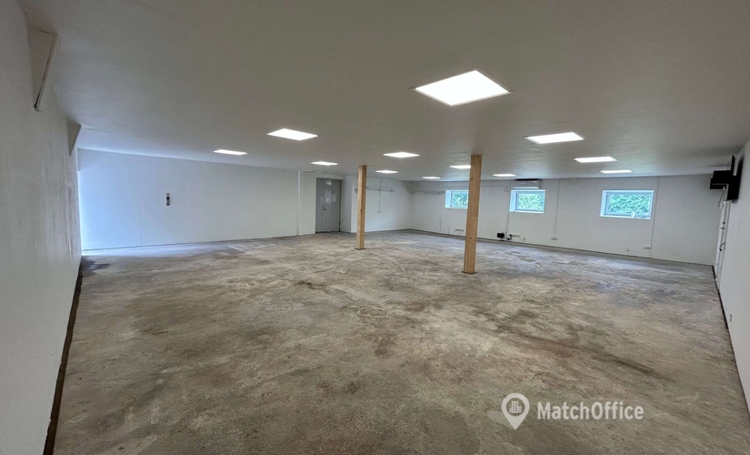 182 m² Warehouse rental in Kjellerup, Stendalvej 8 (8620) - 1 | MatchOffice.com
