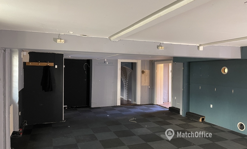 200 m² Shop for rent in Nyborg, Torvet 3 (5800) - 1 | MatchOffice