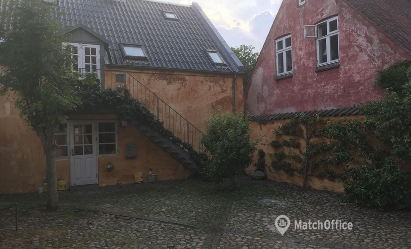 Office Sjællandsgade 51 8000 Aarhus C