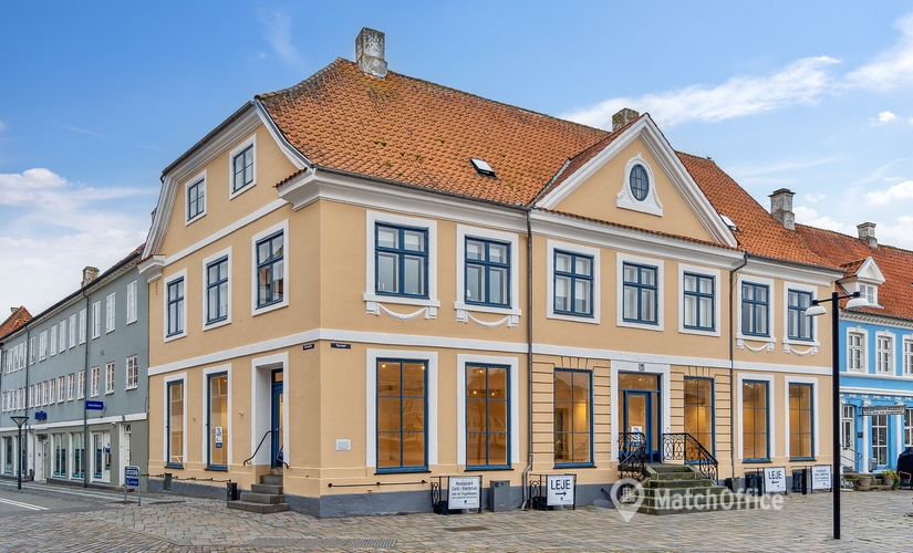 288 m² Commercial shop for rent in Nyborg, Torvet 3 (5800) - 0 | MatchOffice