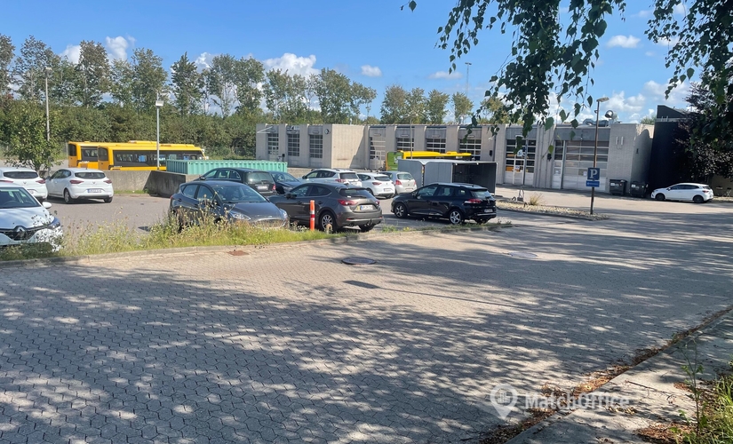 61 m² Warehouse for rent in Frederikssund, Smedetoften 9 (3600) - 1 | MatchOffice.com