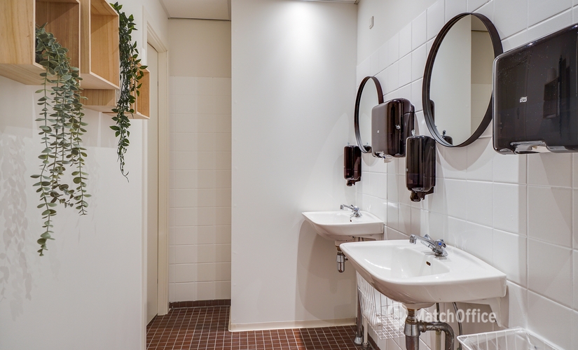 Office Røjelskær 15 2840 Holte