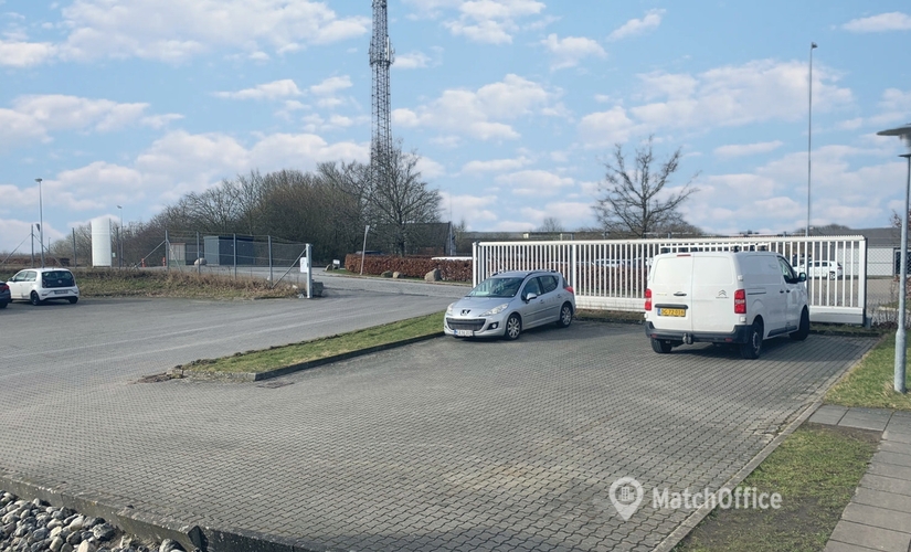 950 m² Warehouse space rental in Tilst, Blomstervej 44 (8381) - 1 | MatchOffice