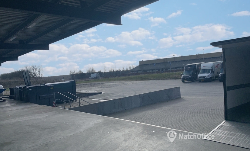 950 m² Warehouse rental in Tilst, Blomstervej 44 (8381) - 0 | MatchOffice.com