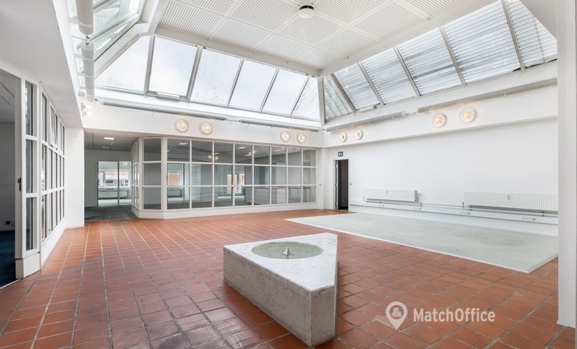 Kontor til leje på Bymidten 88, 3500 Værløse - 955 m² | Foto 1 - Lokalebasen.dk