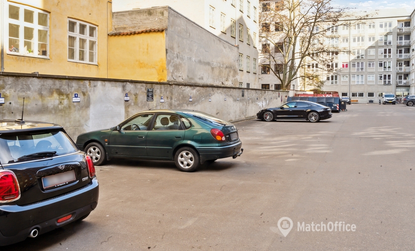 Parking Dronningens Tværgade, 56 1302 Copenhagen City Center