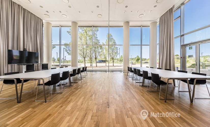 Office Arne Jacobsens Allé 7 2300 Copenhagen S