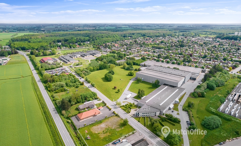 Lager / produktion Bækvej 10 4690 Haslev