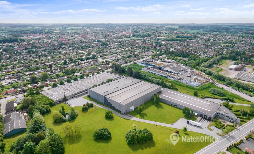 Lager / produktion Bækvej 10 4690 Haslev