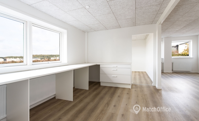Kontor til leje på Bakken 5, 7120 Vejle Øst - 195 m² | Foto 0 - Lokalebasen.dk