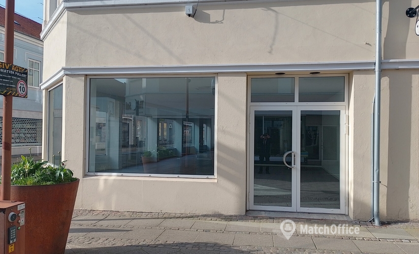 220 m² Store for rent in Nykobing F, Jernbanegade 26 (4800) - 0 | MatchOffice.com